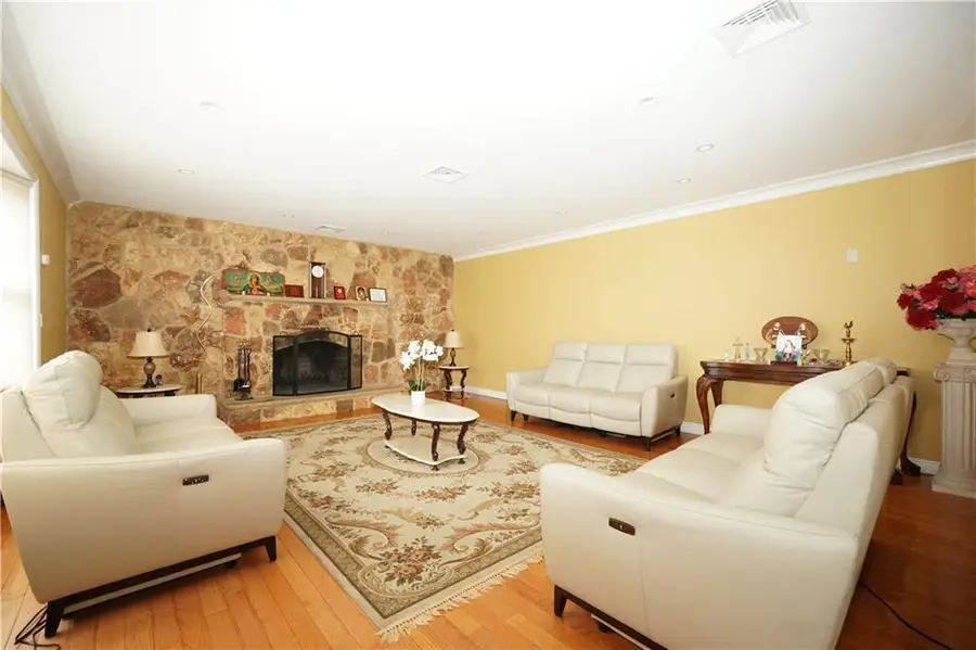 451 Yetman Avenue, Staten Island, NY 10307 - #3