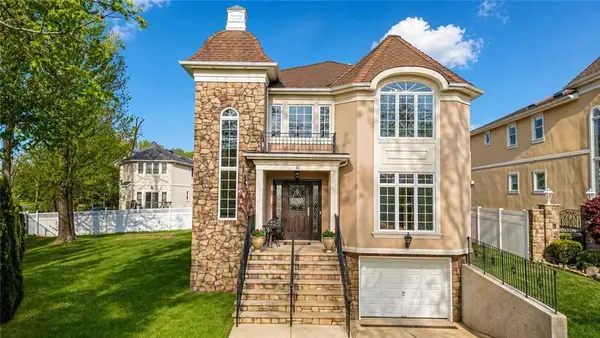 41 St. Edward Lane, New York, NY 10309