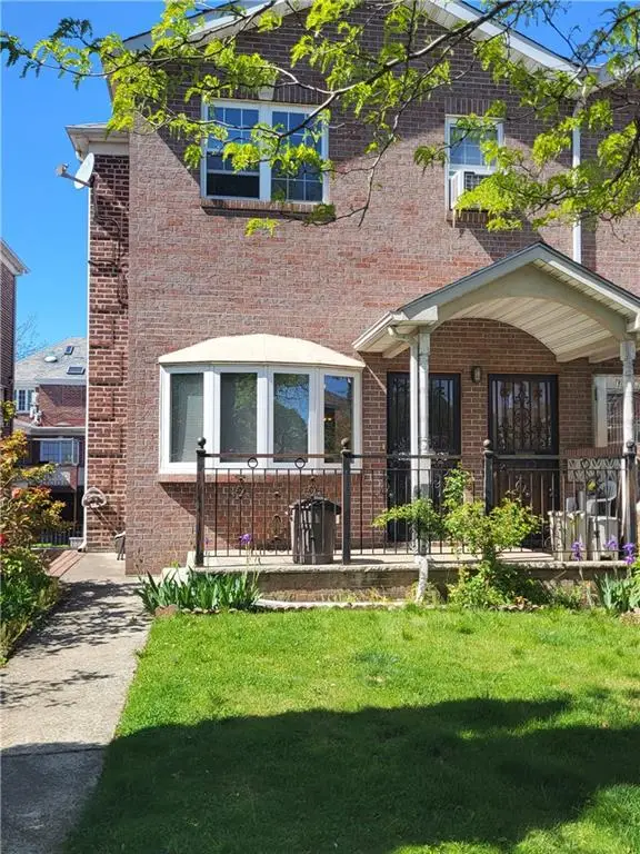 17507 74th Avenue, Fresh Meadows, NY 11366 - #2