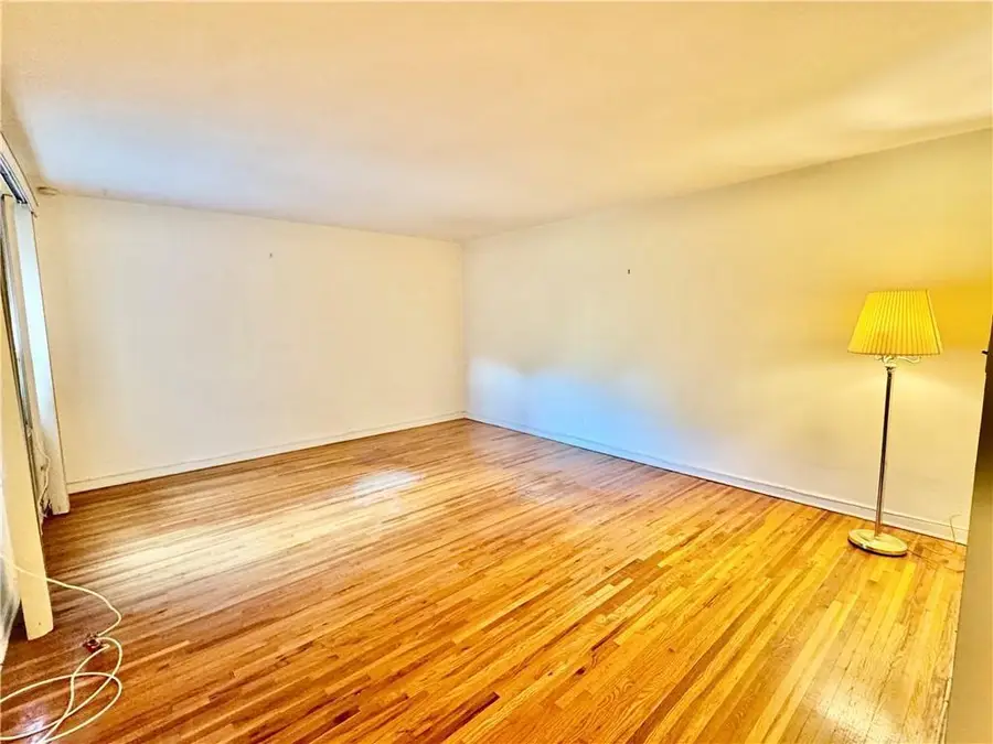 243 Mcdonald Avenue #5K, Brooklyn, NY 11218 - #3