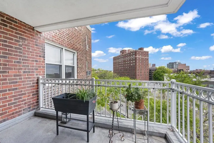 3701 Henry Hudson Parkway #6C, Bronx, NY 10463 - #3