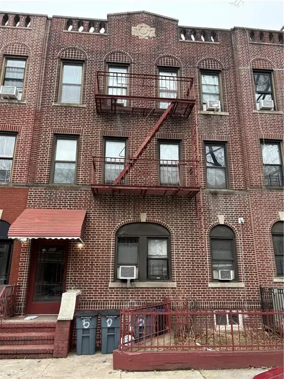 555 80th Street, Brooklyn, NY 11209