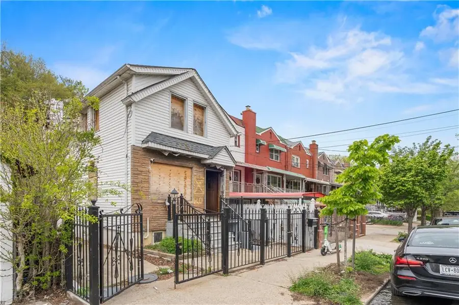 2925 Throop Avenue, Bronx, NY 10469 - #3