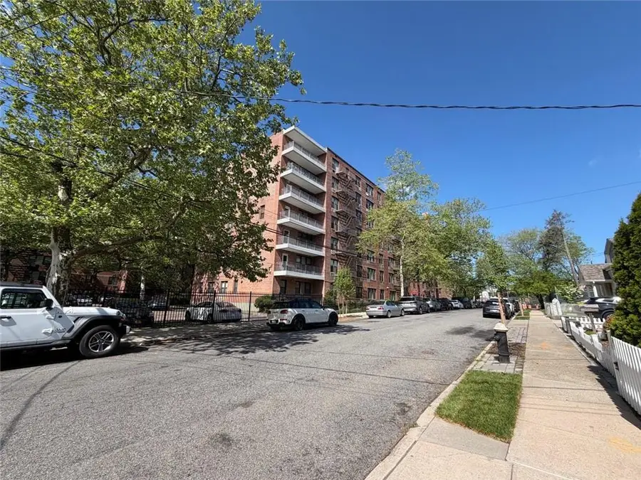 100 Colfax Avenue #3Z, Staten Island, NY 10306 - #3