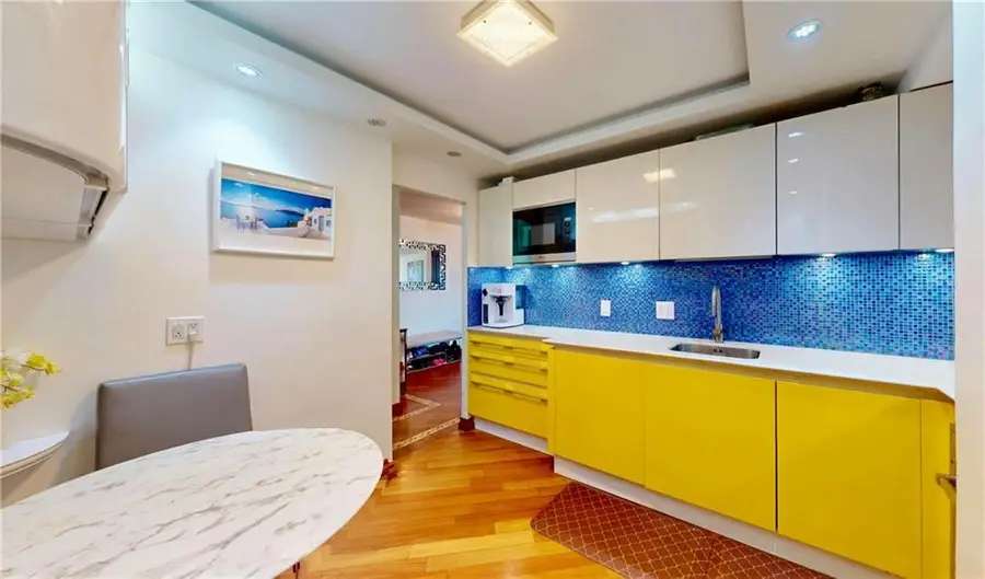 35 Seacoast Terrace #20, Brooklyn, NY 11235 - #3