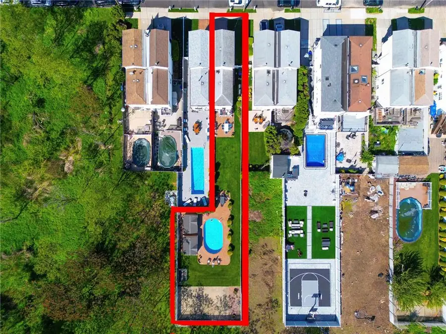 220 Slater Boulevard, Staten Island, NY 10305 - #2