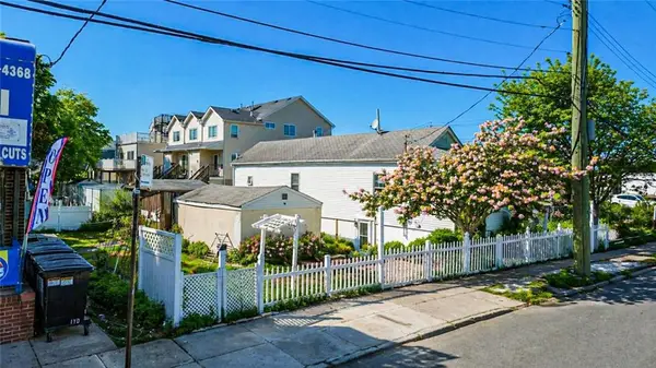 637 Oceanside Avenue, Staten  Island, NY 10305