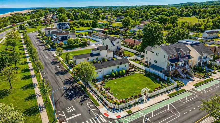 637 Oceanside Avenue, Staten Island, NY 10305 - #2