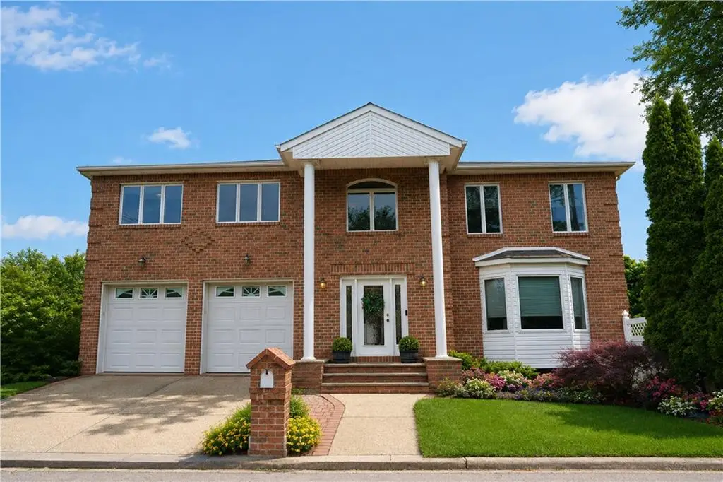 9 Prague Court, Staten Island, NY 10309 - #1