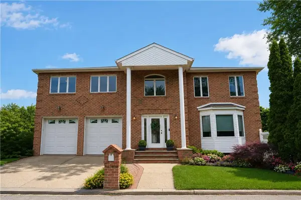 9 Prague Court, Staten  Island, NY 10309