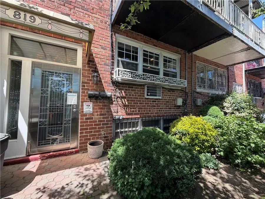 819 Hegeman Avenue, Brooklyn, NY 11207 - #2