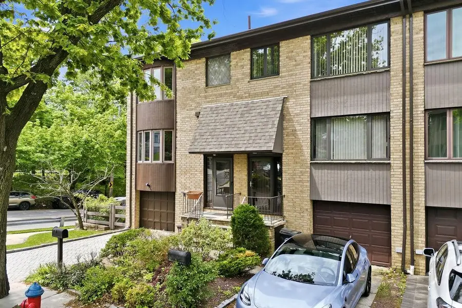 340 Hillbrook Drive, Staten Island, NY 10305 - #3