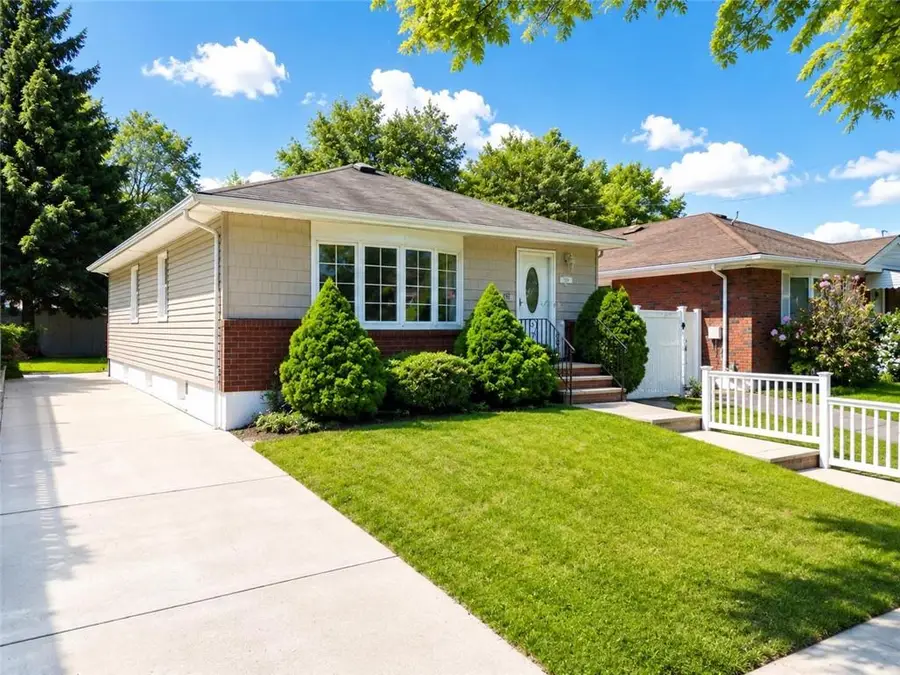 76 Peter Avenue, Staten Island, NY 10306 - #2