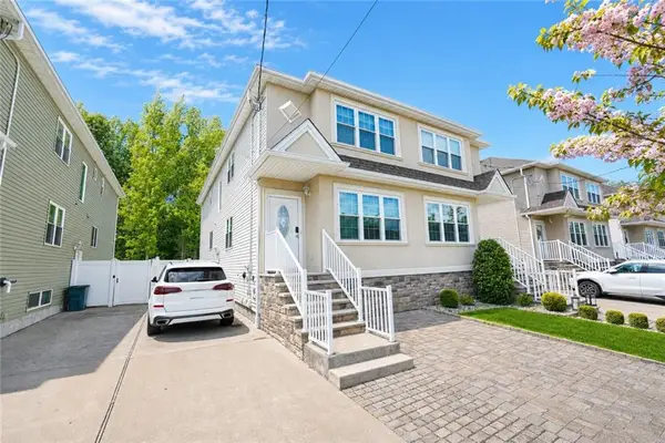 23 Jade Court, Staten  Island, NY 10309
