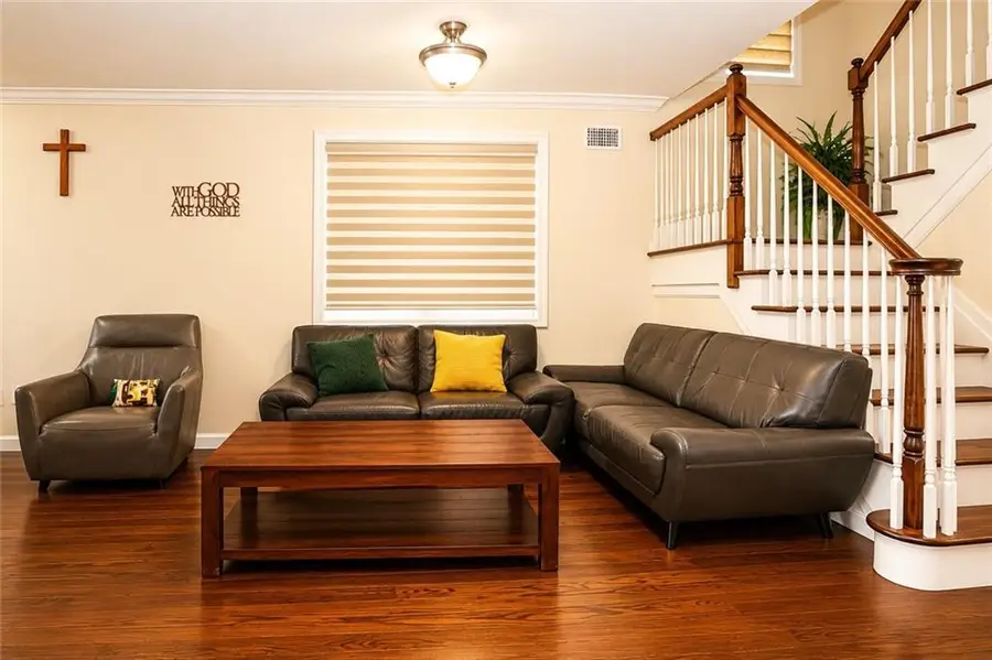 23 Jade Court, Staten Island, NY 10309 - #3