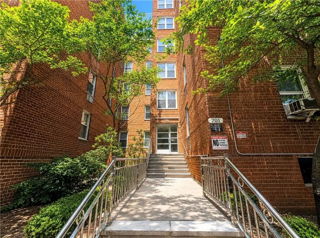 701 Gerald Court #2E, Brooklyn, NY 11235 - #1