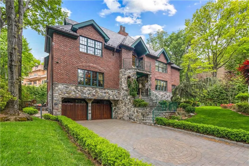 347 Deere Park Place, Staten Island, NY 10301 - #1