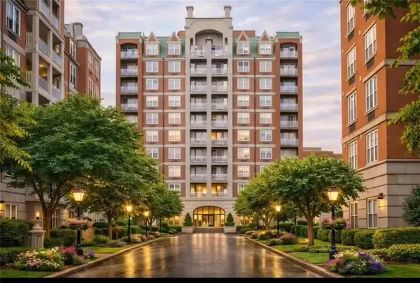 45 Oceana Drive East #7E, Brooklyn, NY 11235