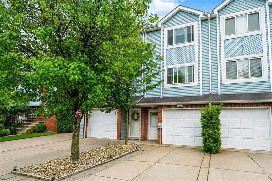 46 Pembrook Loop, Staten Island, NY 10309 - #2