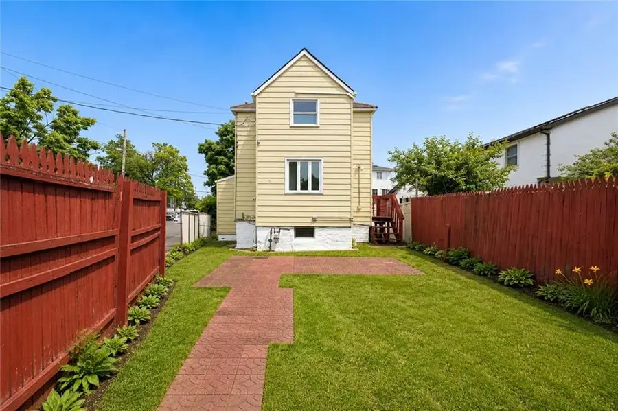 32 Linda Avenue, Staten Island, NY 10305 - #2