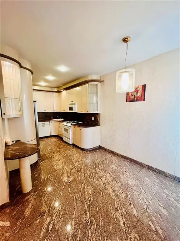 2351 East 26th Street East, Brooklyn, NY 11229 - #3