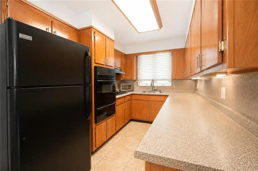 17 Bay 8th Street, Brooklyn, NY 11228 - #3