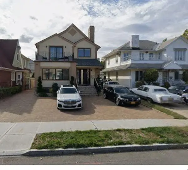 262 West End Avenue, Brooklyn, NY 11235