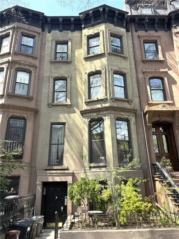 150 6th Avenue, Brooklyn, NY 11217