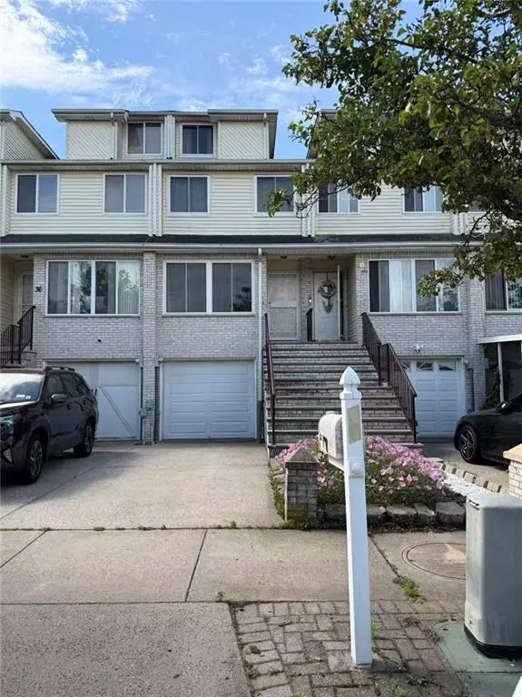 38 Winston Street, Staten  Island, NY 10312