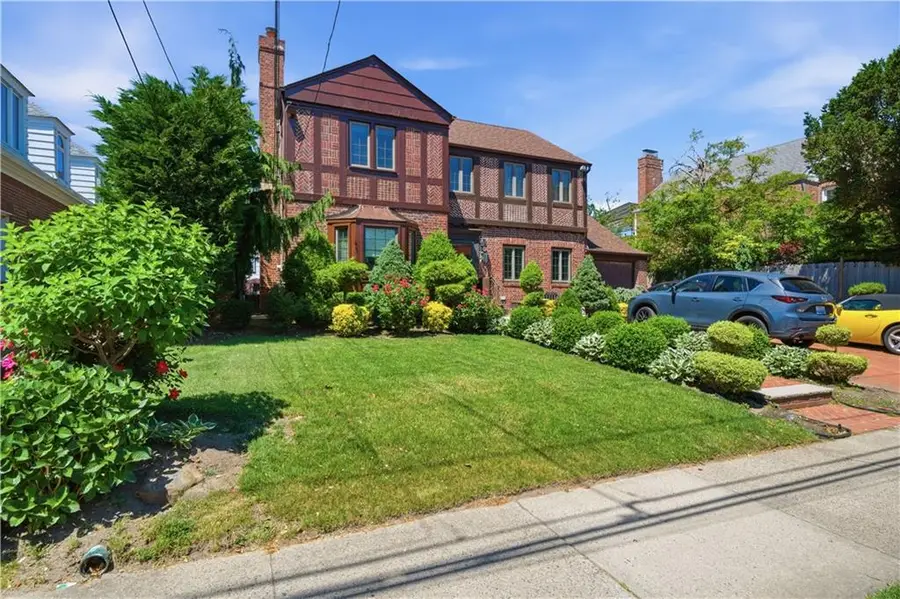 187 Beach 136th Street, Rockaway Park, NY 11694 - #3