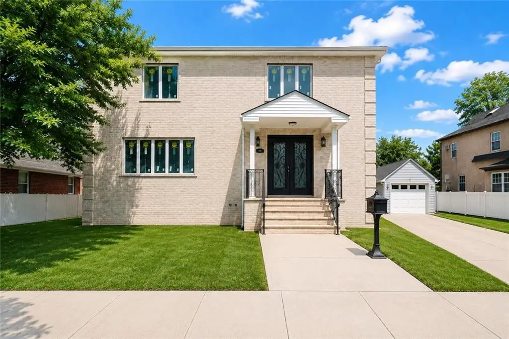 544 Falcon Avenue, Staten Island, NY 10306 - #1