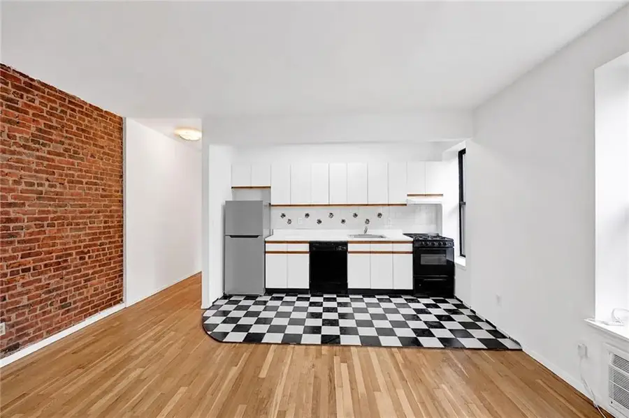 415 Avenue C #3A, Brooklyn, NY 11218 - #3