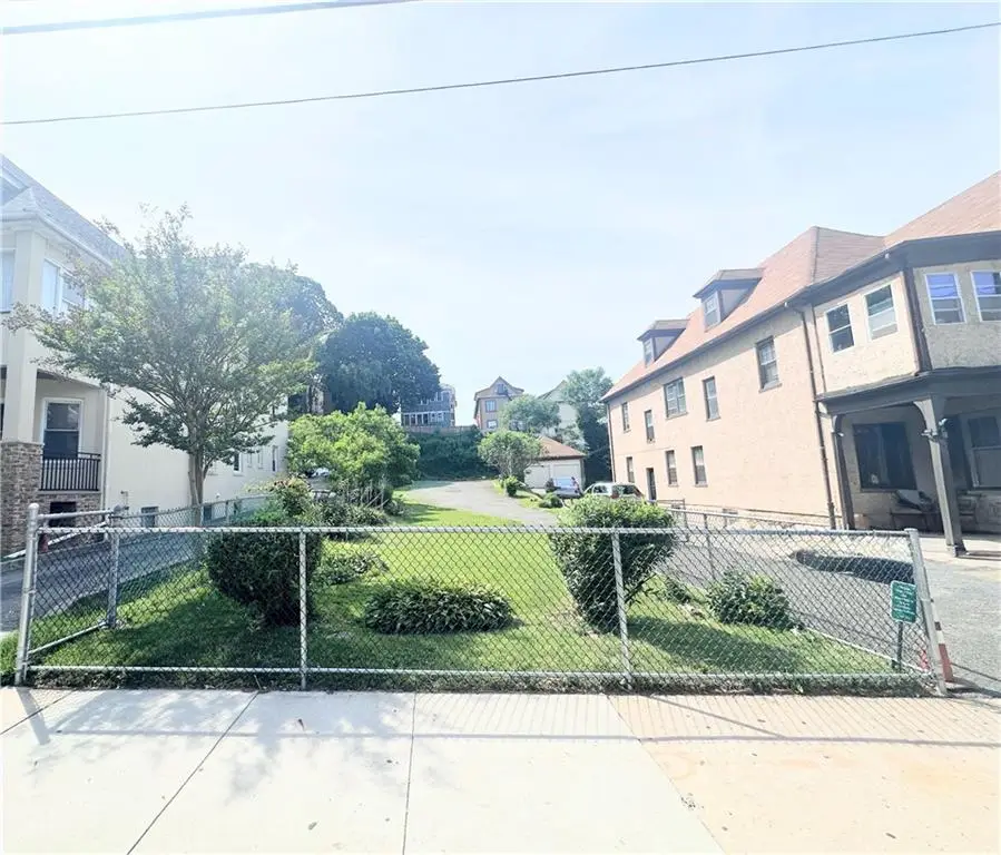365 Victory Boulevard, Staten Island, NY 10301 - #2