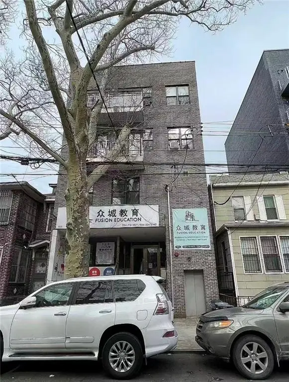 935 57th Street #3A, Brooklyn, NY 11219