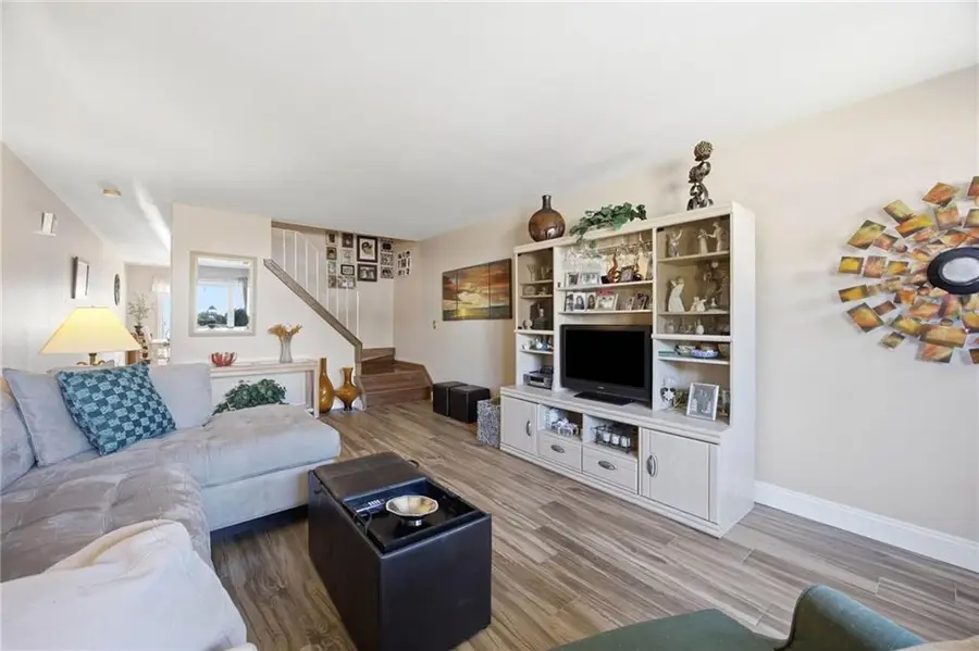 522 Medina Street, Staten Island, NY 10306 - #3