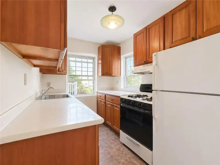 48 Tompkins Circle, Staten Island, NY 10301 - #3