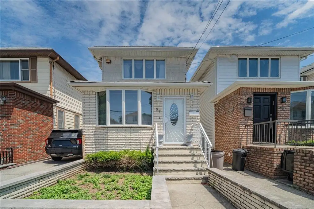 27 Lloyd Court, Brooklyn, NY 11223 - #1