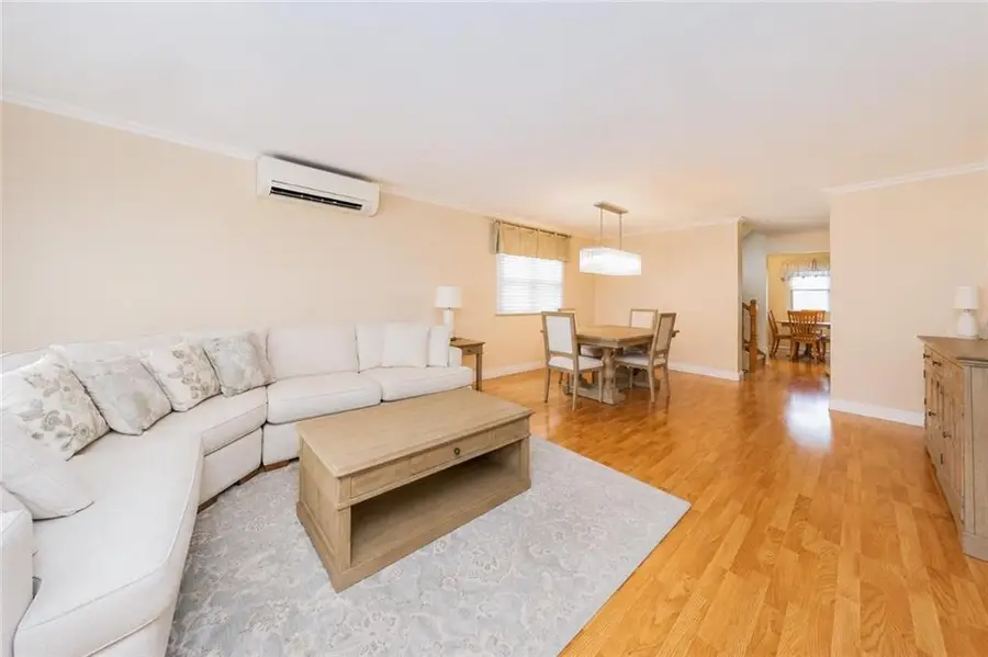 131 Brook Avenue, Staten Island, NY 10306 - #3