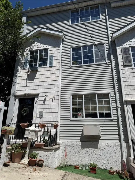 45 Benziger Avenue, Staten  Island, NY 10301