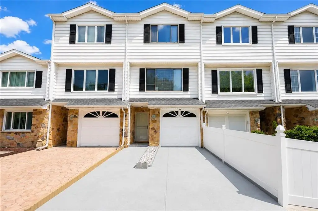 3 Carlyle Green, Staten Island, NY 10312 - #1
