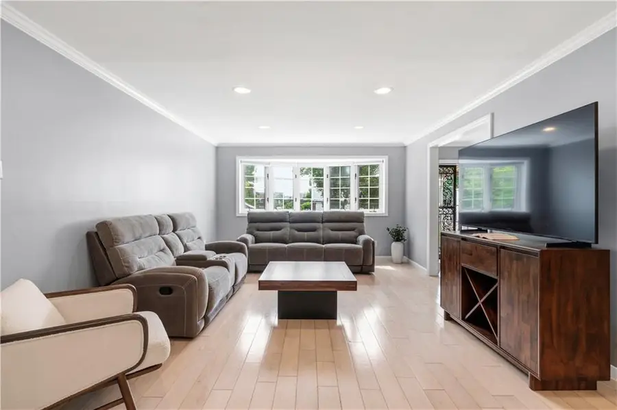 105 Hart Avenue, Yonkers, NY 10704 - #2