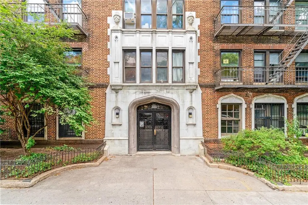 300 8th Avenue #4N, Brooklyn, NY 11215 - #1