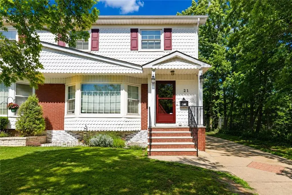 21 Lindenwood Avenue, Staten Island, NY 10305 - #1