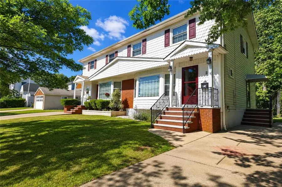 21 Lindenwood Avenue, Staten Island, NY 10305 - #2
