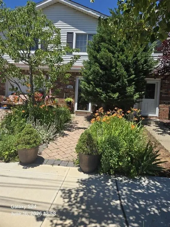 181 Mosely Avenue, Staten Island, NY 10302 - #1
