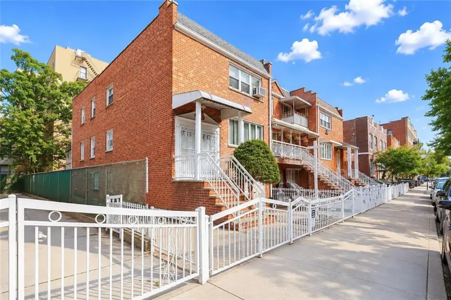 135 Bay 29th Street, Brooklyn, NY 11214 - #3