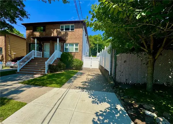 28 South Railroad Avenue, Staten  Island, NY 10305