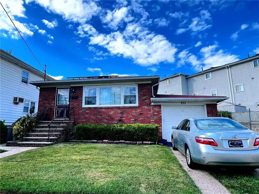 125 Reid Avenue, Staten Island, NY 10305 - #3