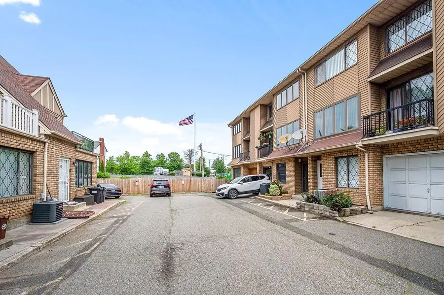 7 Andrea Court, Staten Island, NY 10312 - #3