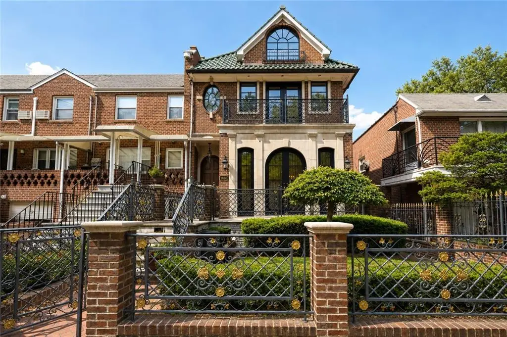 2555 West Street, Brooklyn, NY 11223 - #1